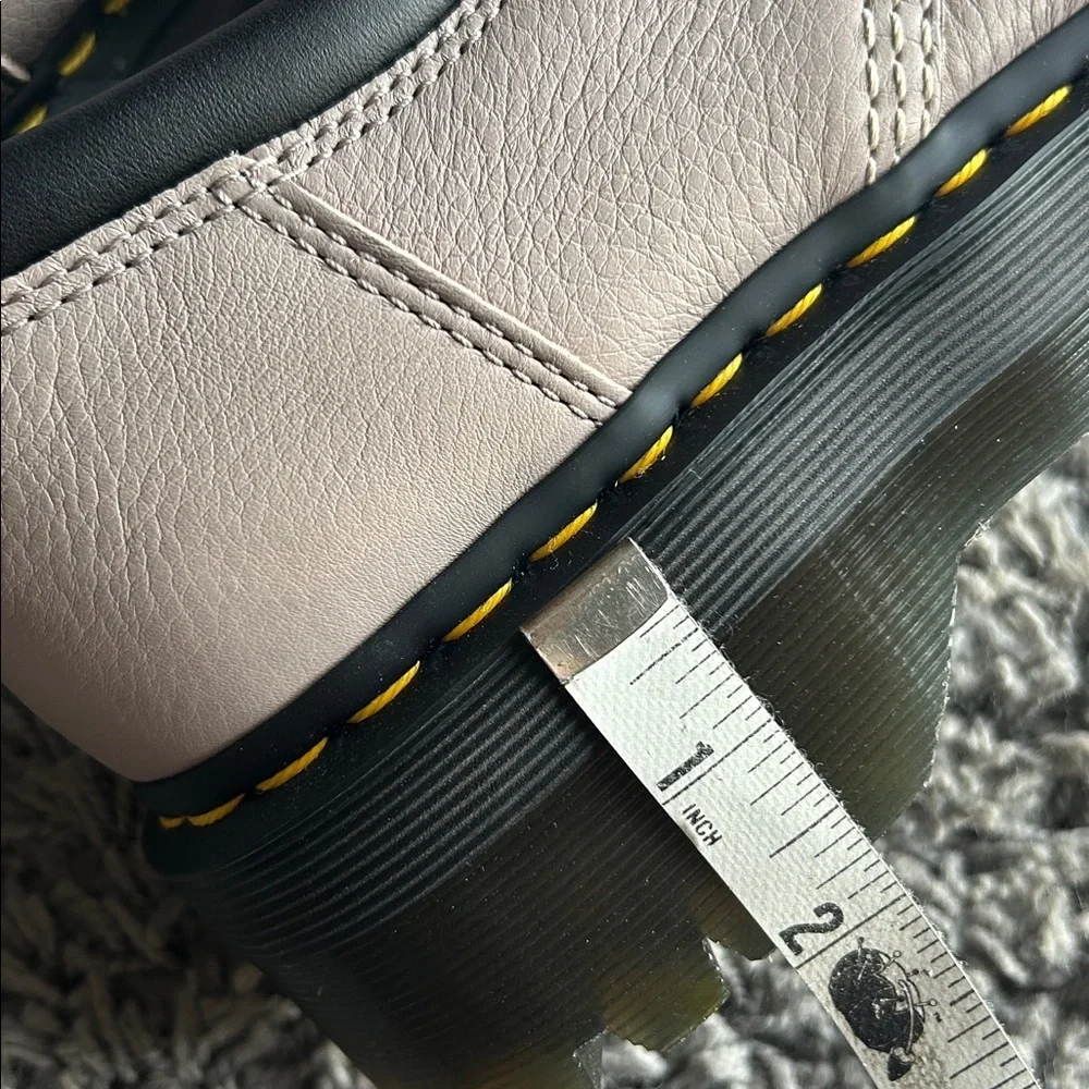 Dr Martens 8053 Quad Womens Size 10 Leather Derby Oxford Shoes Pisa Taupe